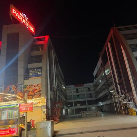 Hotel Paradise -Ahmedabad Ngoại thất bức ảnh