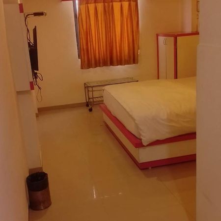 Hotel Paradise -Ahmedabad Ngoại thất bức ảnh
