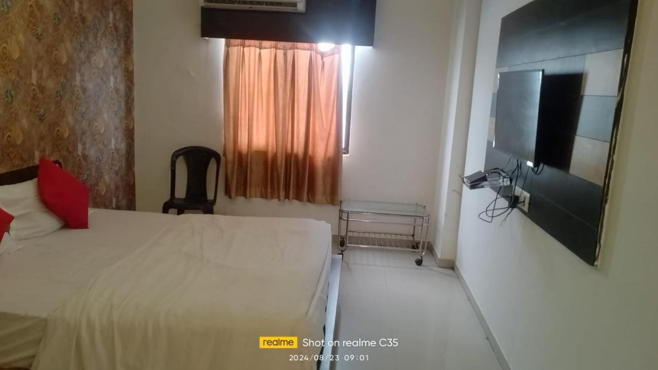 Hotel Paradise -Ahmedabad Ngoại thất bức ảnh