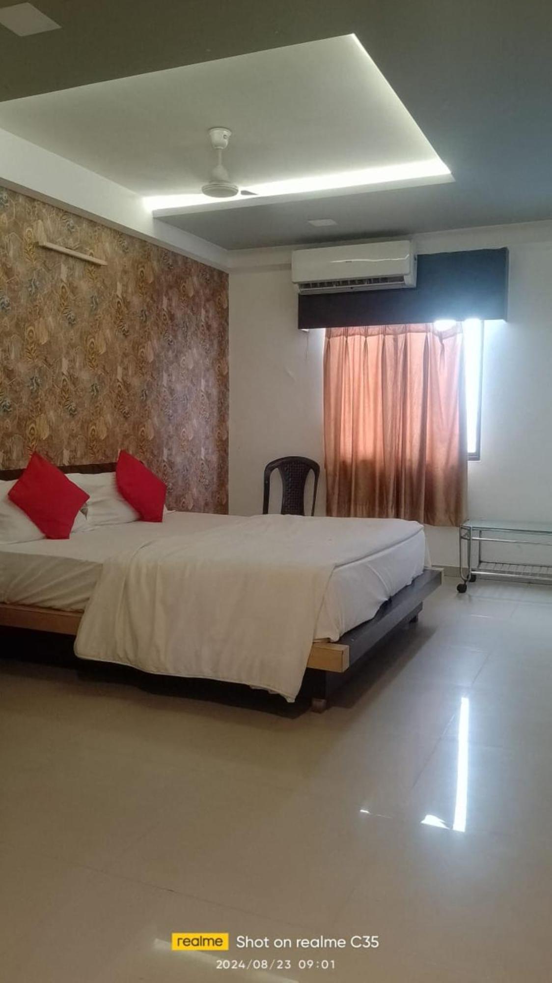 Hotel Paradise -Ahmedabad Ngoại thất bức ảnh